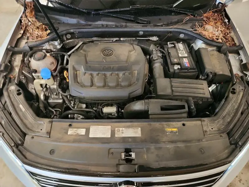 2018 VOLKSWAGEN PASSAT SE  