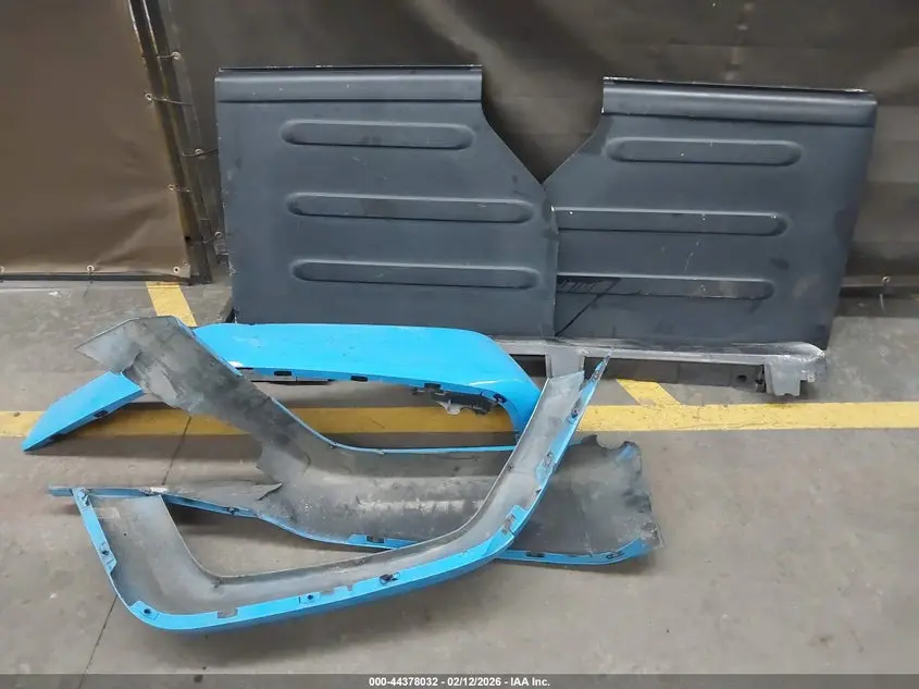 2017 JEEP WRANGLER SAHARA 4X4