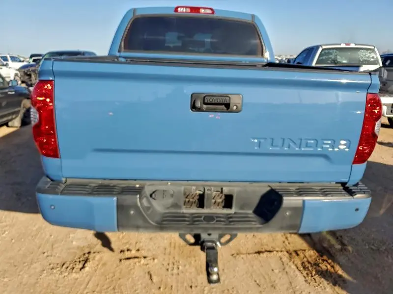 2018 TOYOTA TUNDRA CREWMAX LIMITED  