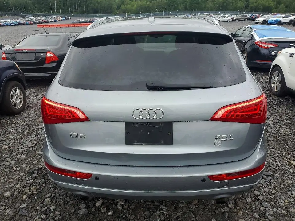 2011 AUDI Q5 PREMIUM PLUS  