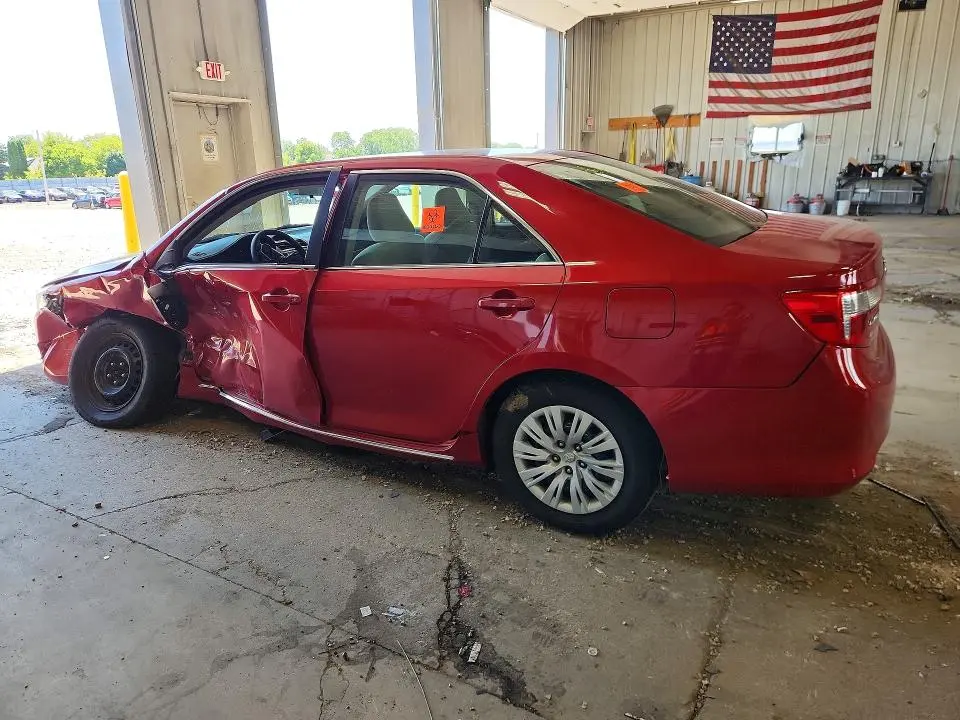 2012 TOYOTA CAMRY LE  