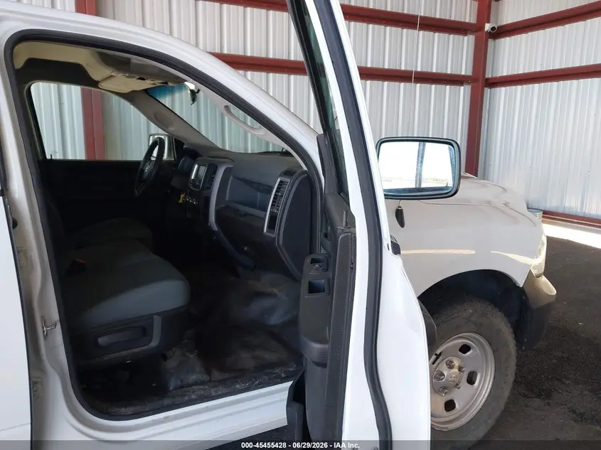 2017 RAM 1500 TRADESMAN  4X4 6'4 BOX