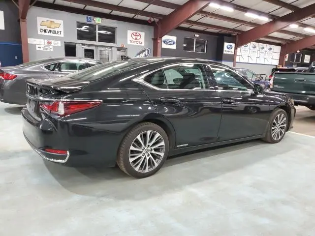 2021 LEXUS ES 300H  