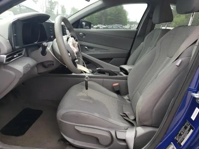 2021 HYUNDAI ELANTRA SE  