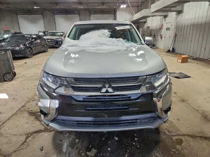 2018 MITSUBISHI OUTLANDER SE  