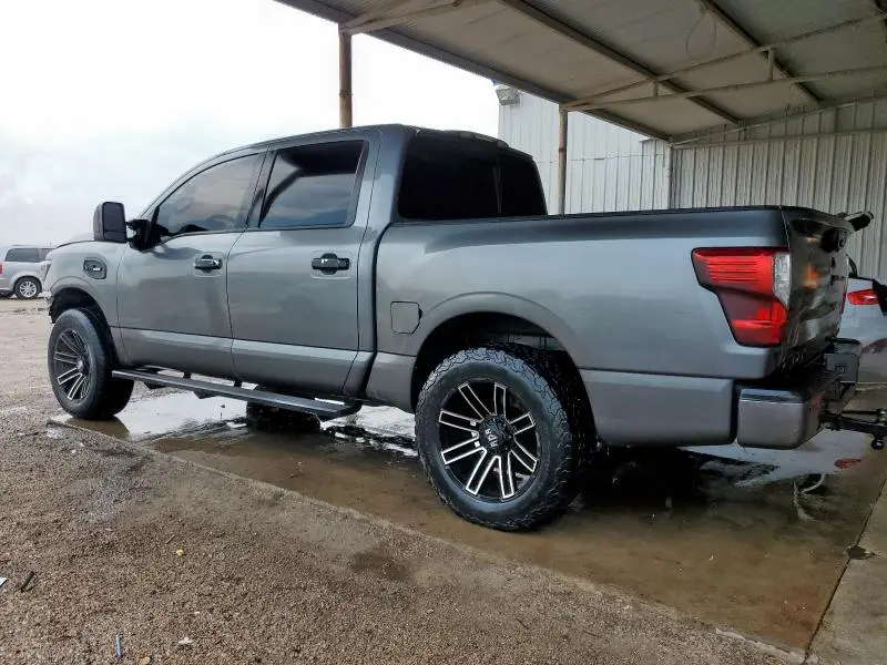 2017 NISSAN TITAN SV  
