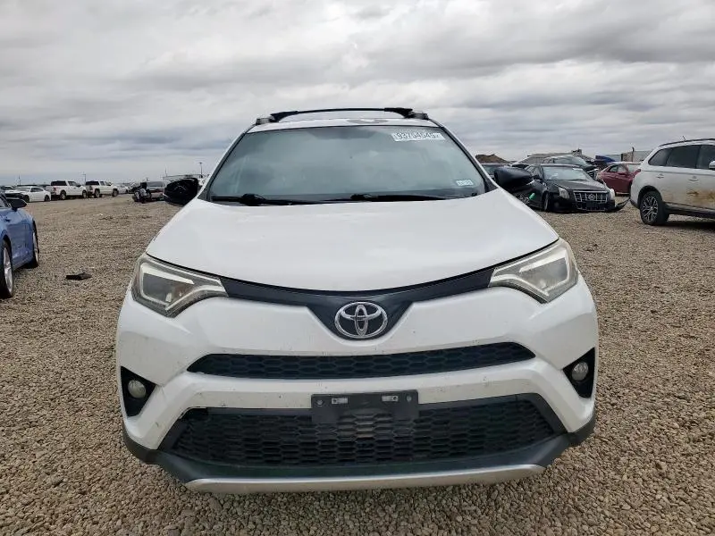 2016 TOYOTA RAV4 SE  