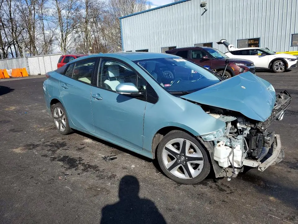 2016 TOYOTA PRIUS FOUR TOURING  