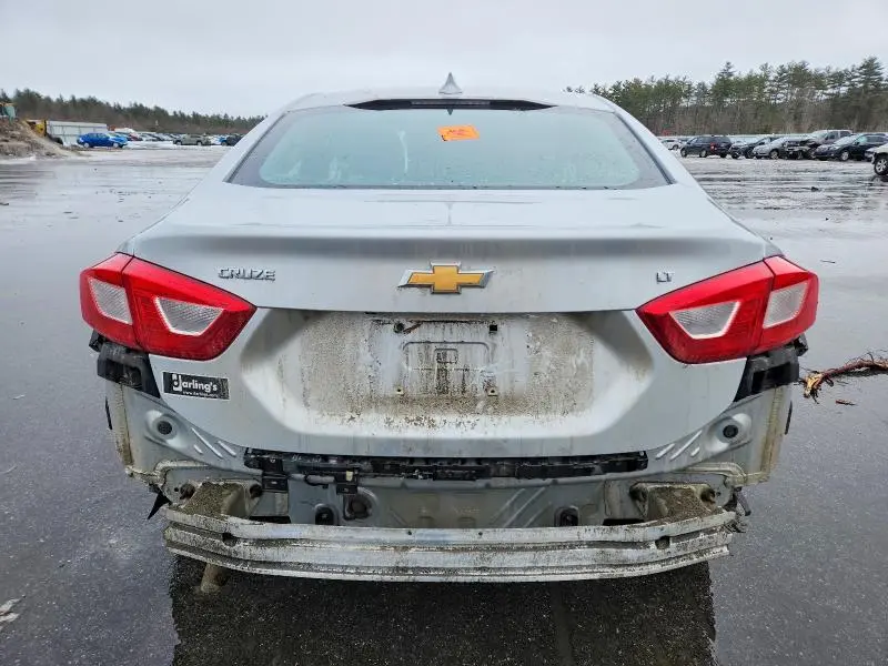 2016 CHEVROLET CRUZE LT  