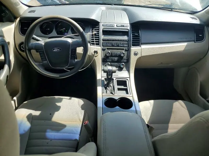 2010 FORD TAURUS SE  
