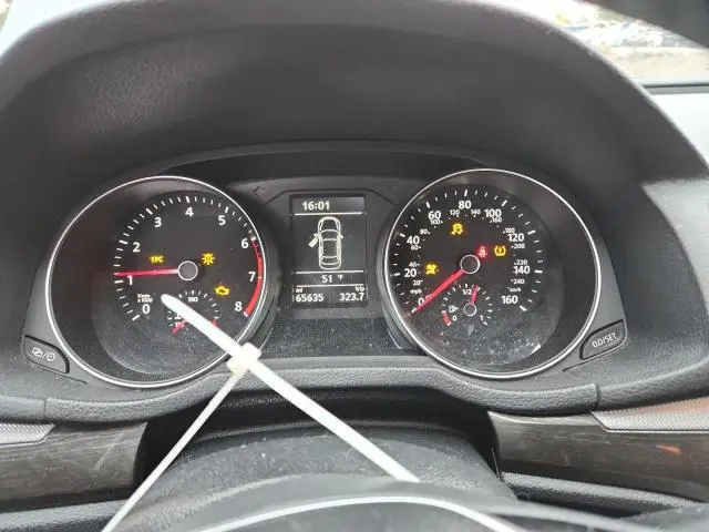 2017 VOLKSWAGEN PASSAT SE  