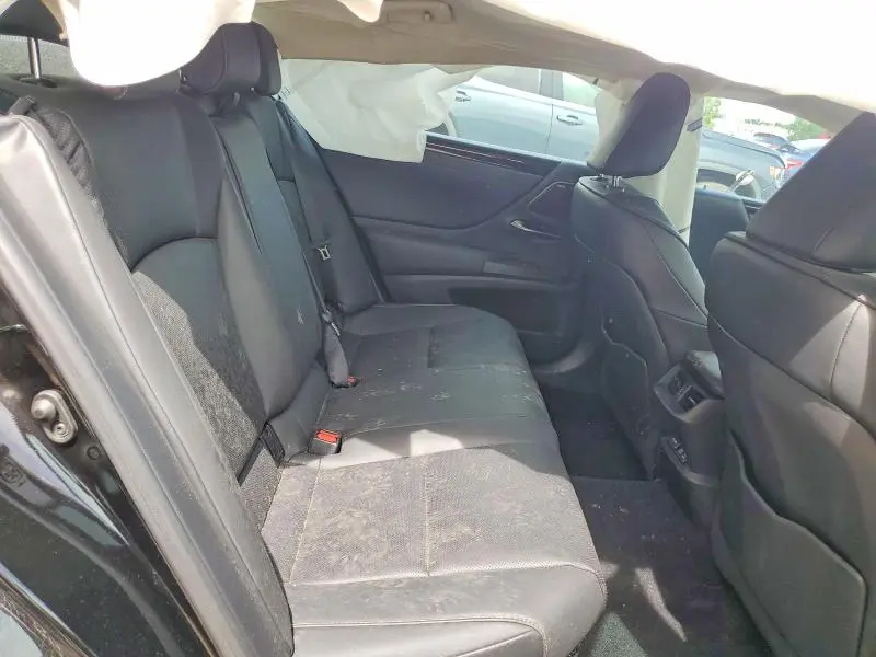 2021 LEXUS ES 300H  