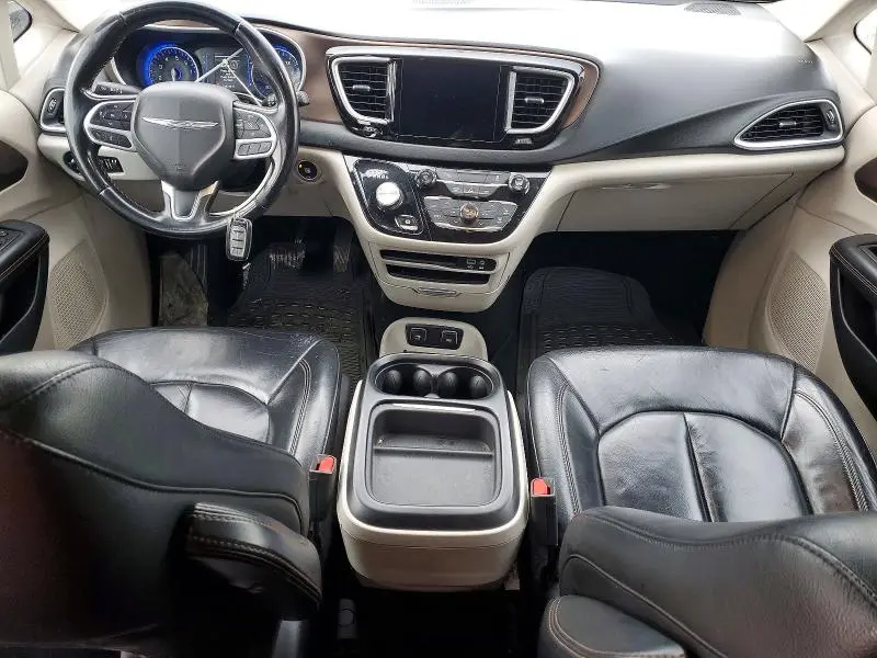 2017 CHRYSLER PACIFICA TOURING L  