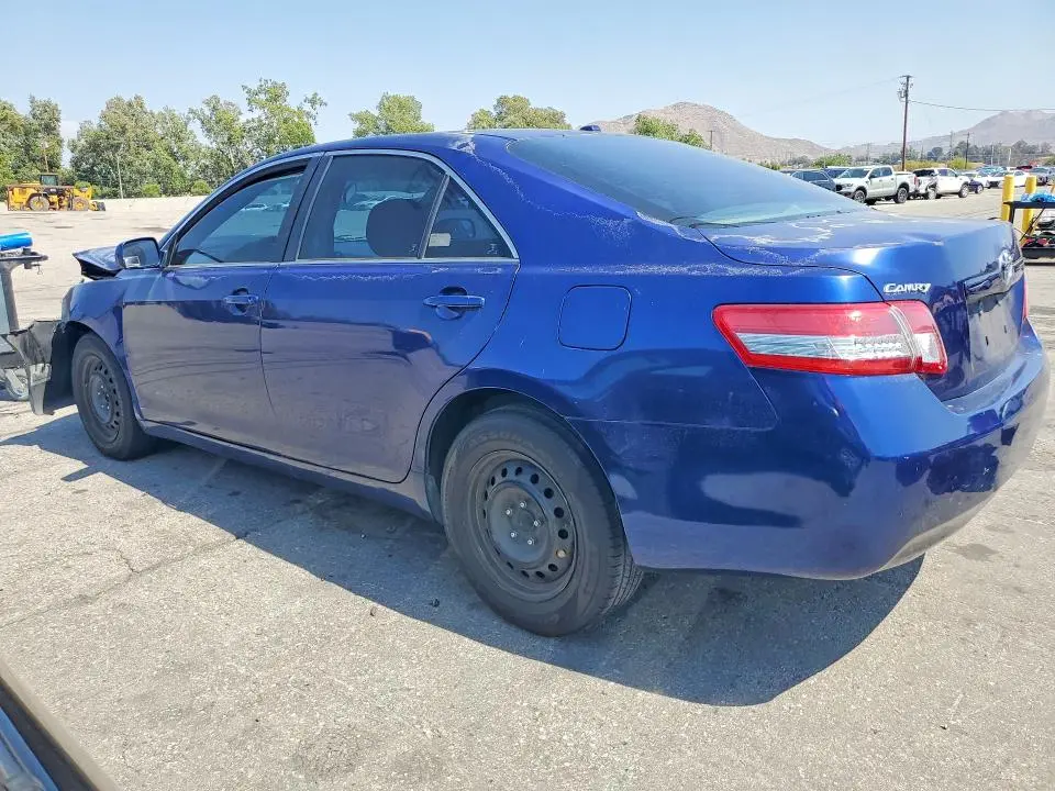 2011 TOYOTA CAMRY LE  