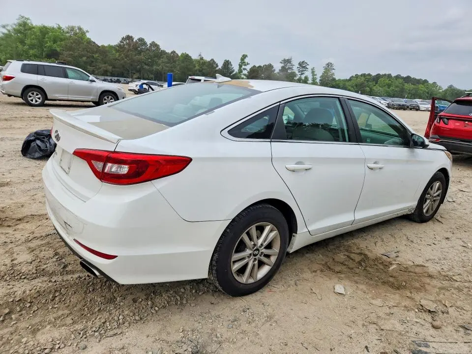 2015 HYUNDAI SONATA SE  
