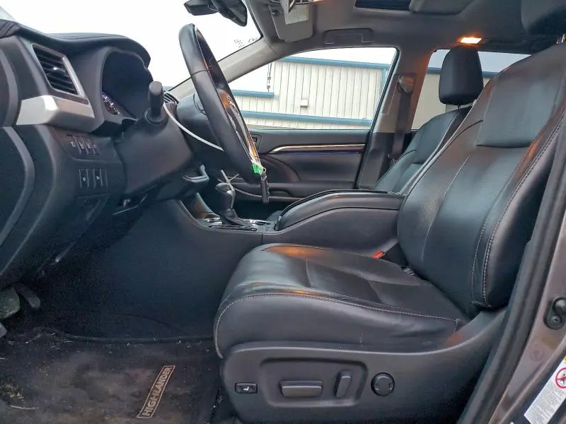 2015 TOYOTA HIGHLANDER LIMITED  