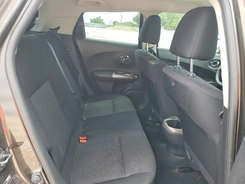 2011 NISSAN JUKE S  