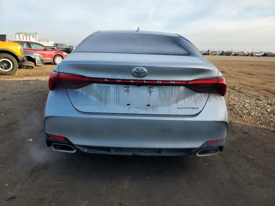 2019 TOYOTA AVALON LIMITED  