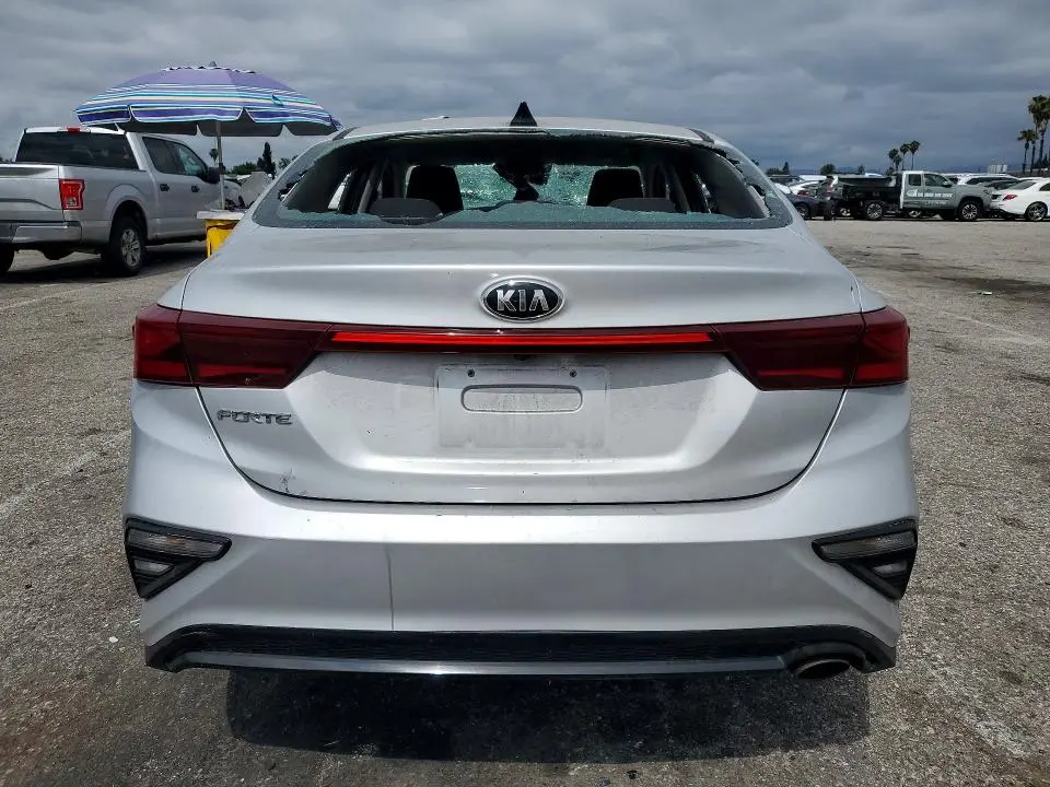 2020 KIA FORTE LXS  