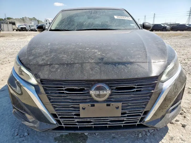 2023 NISSAN ALTIMA SV  