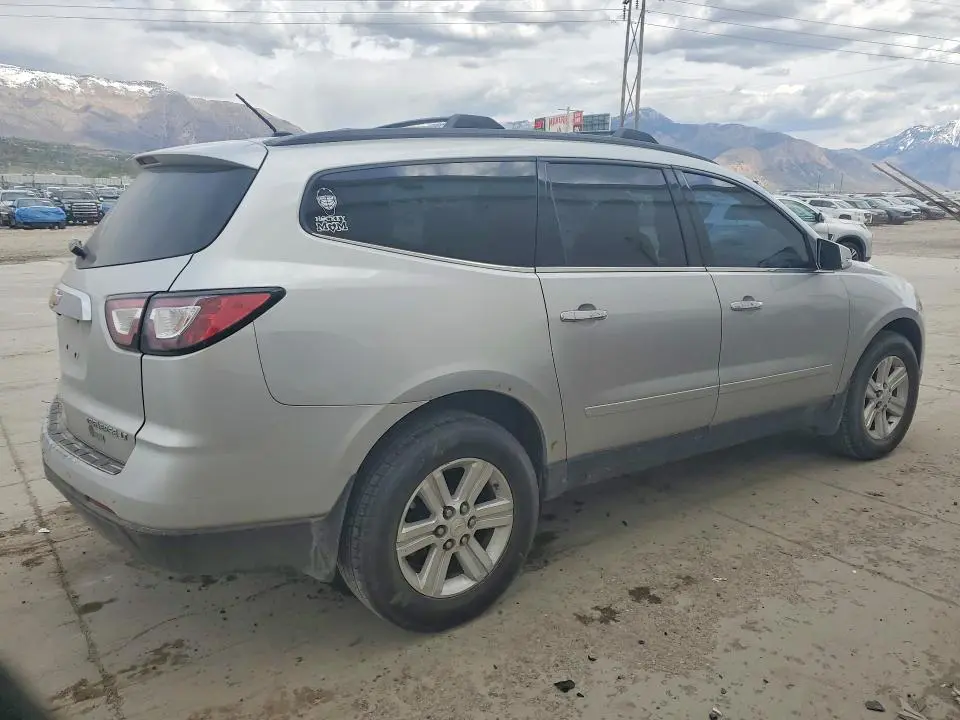 2013 CHEVROLET TRAVERSE LT  