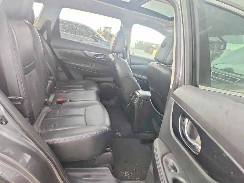 2015 NISSAN ROGUE SL  