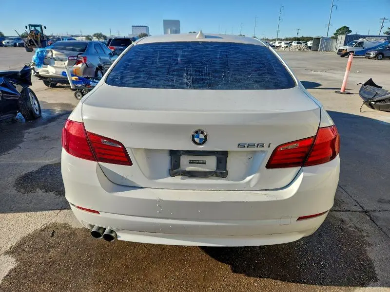 2011 BMW 528 I  