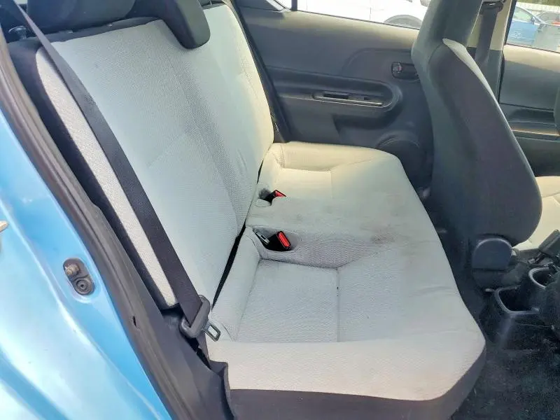 2015 TOYOTA PRIUS C ONE  