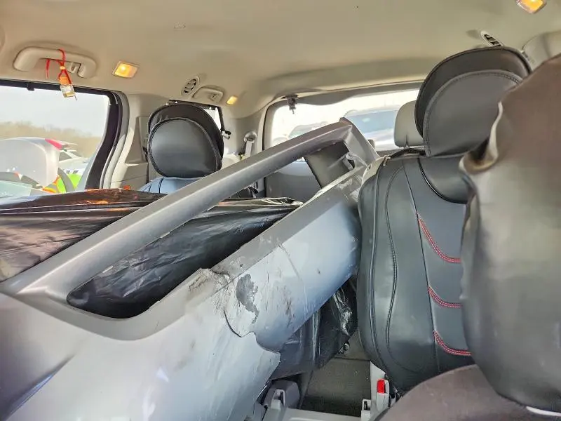 2015 TOYOTA SIENNA XLE 8-PASSENGER  