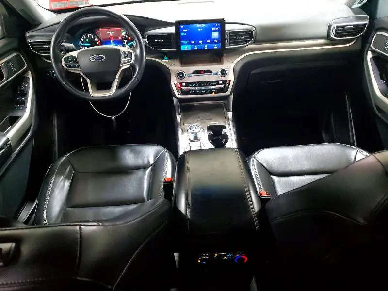 2021 FORD EXPLORER XLT  