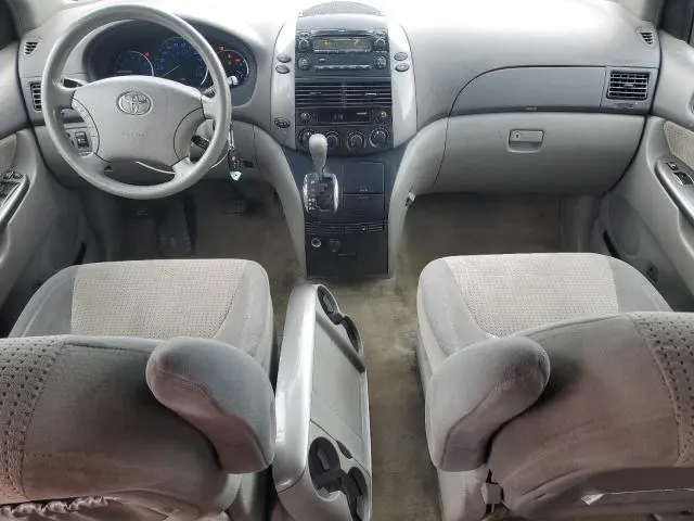 2010 TOYOTA SIENNA CE  