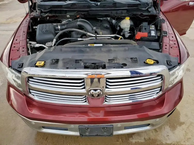 2016 RAM 1500 SLT  