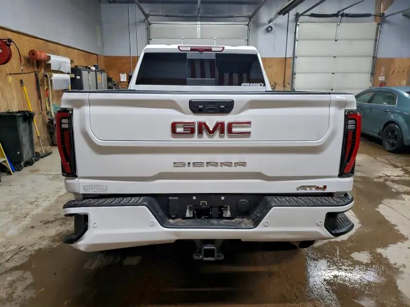 2026 GMC SIERRA K2500 AT4  