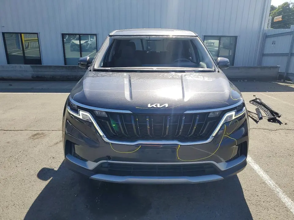 2023 KIA CARNIVAL LX  