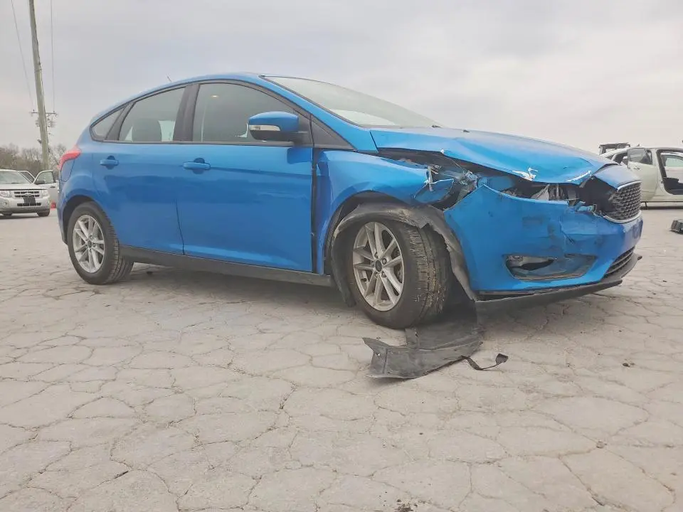 2017 FORD FOCUS SE  