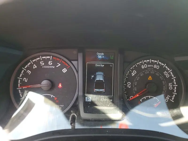 2022 TOYOTA TACOMA SR V6  