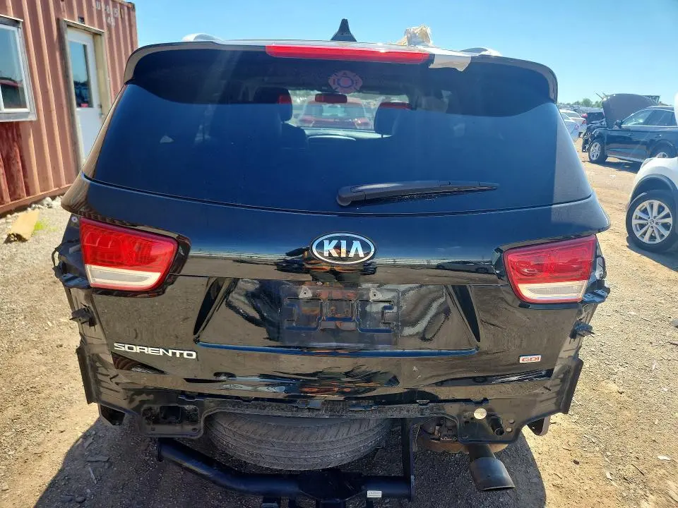 2016 KIA SORENTO LX  