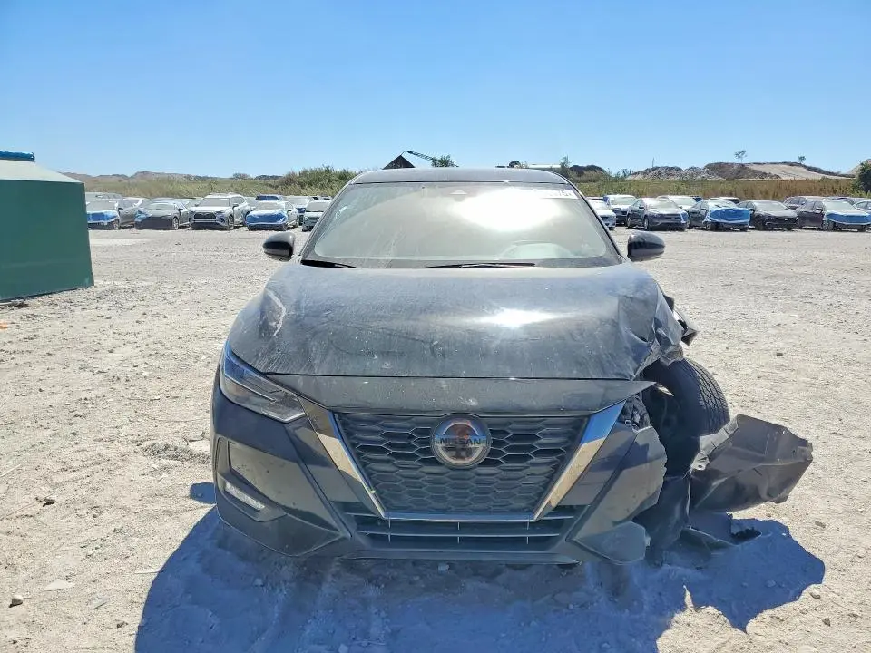 2023 NISSAN SENTRA SR  