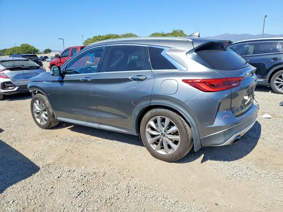 2019 INFINITI QX50 LUXE  