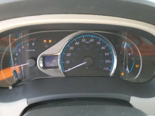 2011 TOYOTA SIENNA XLE  