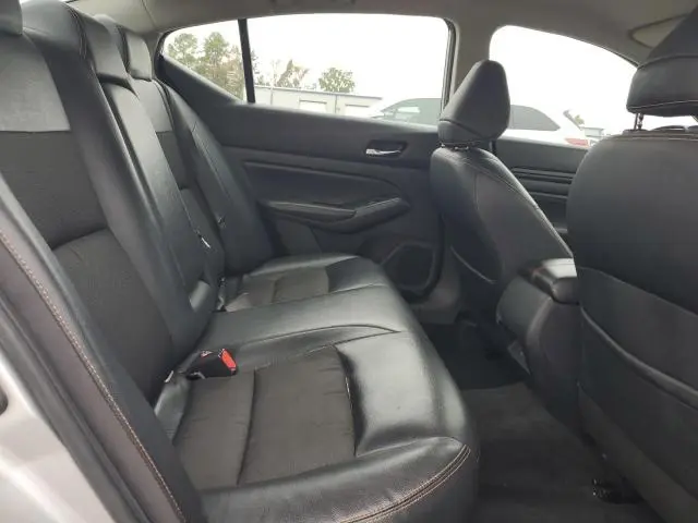 2020 NISSAN ALTIMA SR  