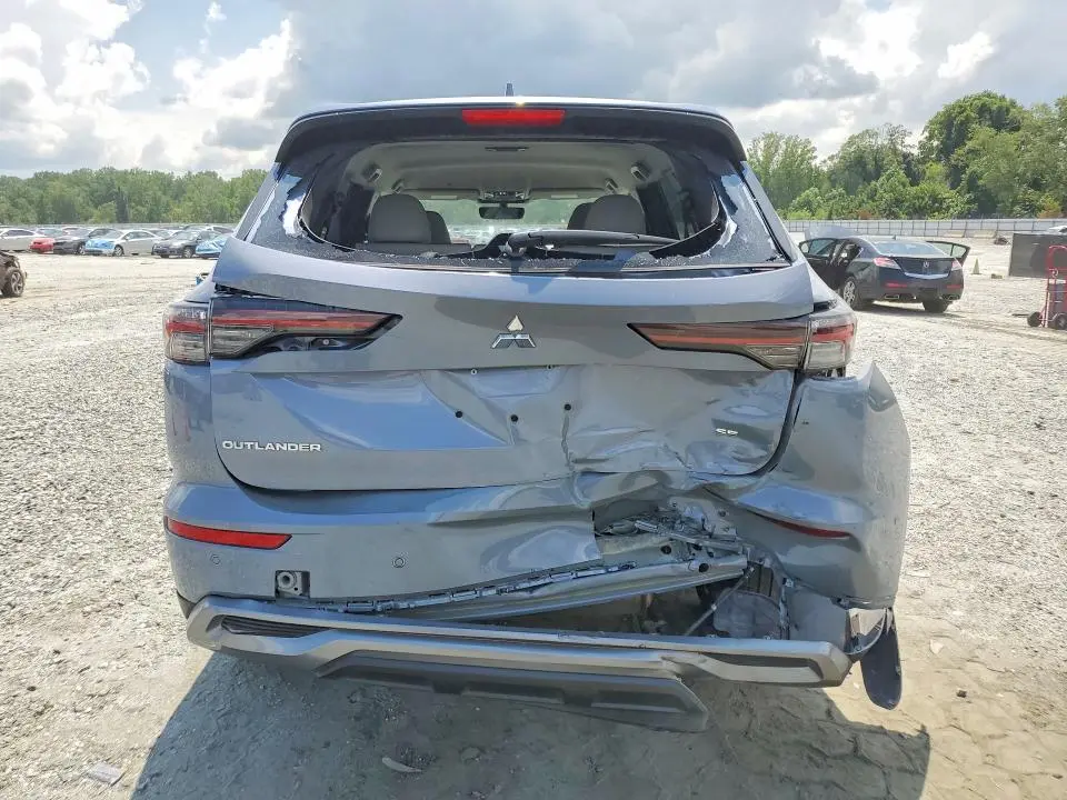 2025 MITSUBISHI OUTLANDER SE  