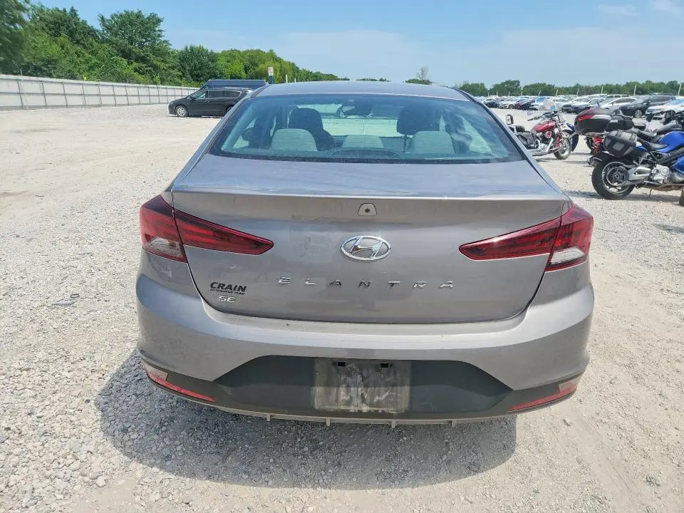 2020 HYUNDAI ELANTRA SE  