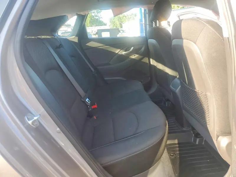 2020 HYUNDAI ELANTRA GT BASE  