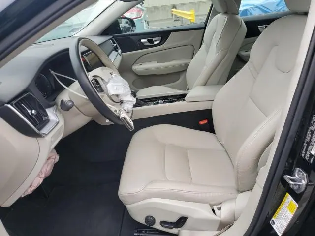 2020 VOLVO S60 T5 MOMENTUM  