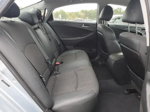 2011 HYUNDAI SONATA SE