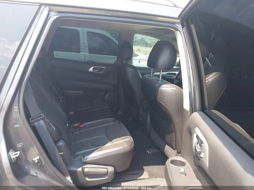 2019 NISSAN PATHFINDER SL