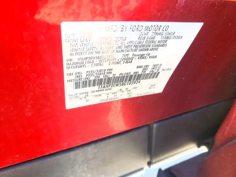 2011 FORD TAURUS SEL  