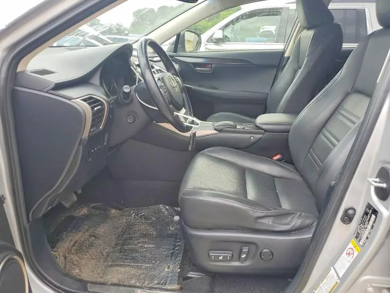 2015 LEXUS NX 200T  