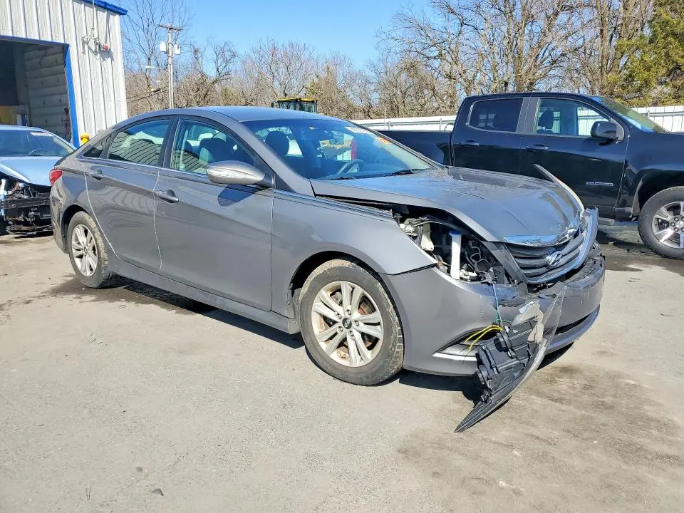 2014 HYUNDAI SONATA GLS  